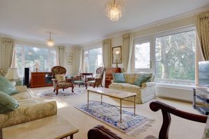 Lounge- click for photo gallery